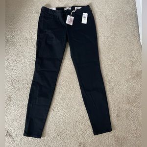 NWT Jessica Simpson Black Kiss Me Skinny Stretch Jeans 30